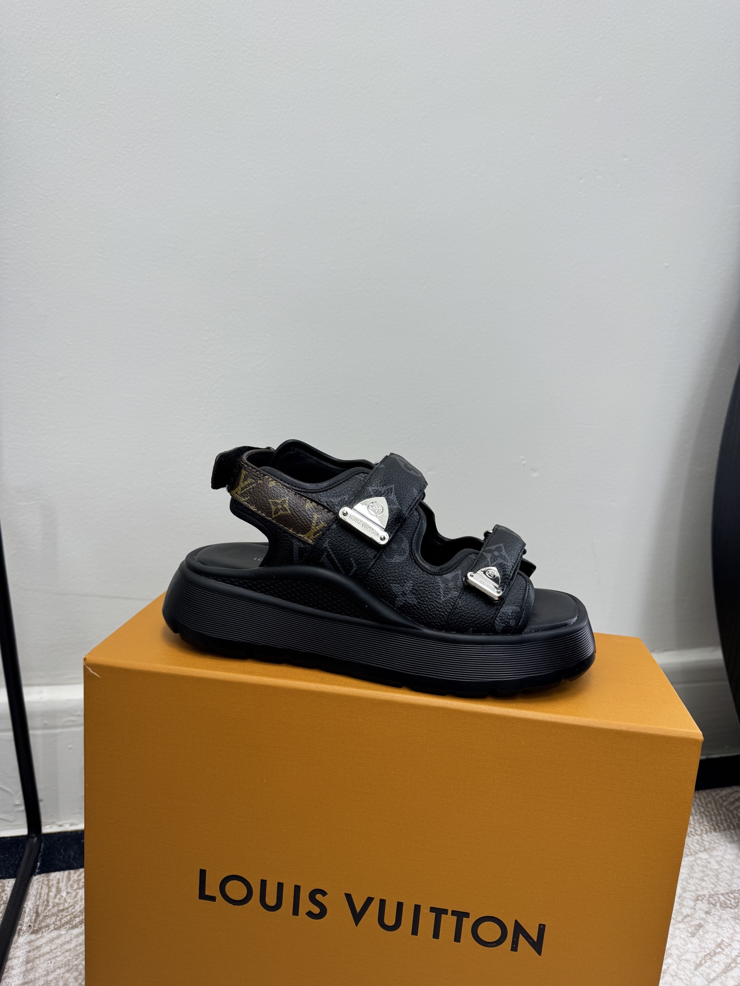Women's high heels